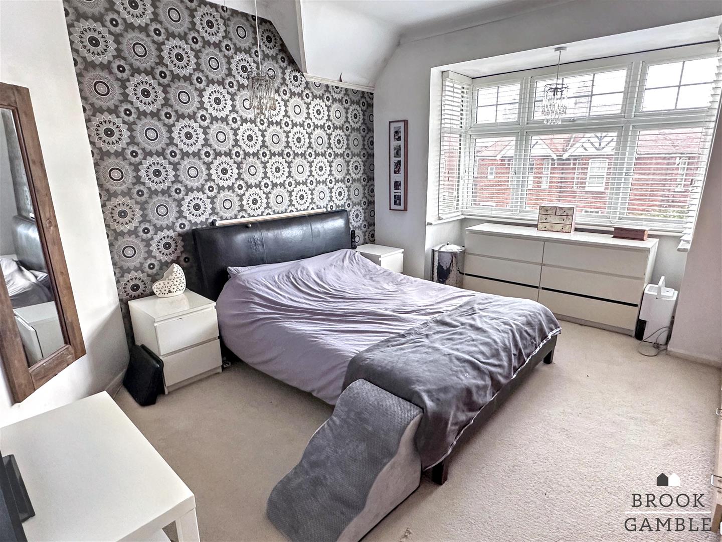 3 Bedroom House. Milton Road in Eastbourne, 8